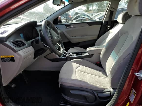 2015 Hyundai Sonata SE с VIN 5NPE24AF7FH184116, выставлен на аукционе Copart как лот 86142985 с пробегом 179 111 миль миль и Чистый • Clean title. История ставок и продаж доступна на DreamBid. Изображение 7.