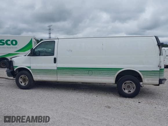 ✅ 2016 Chevrolet Express Cargo • VIN: 1GCZGHFG5G1230370 • Lot: 42697210. Listed on IAAI with 370,606 mi. Free auction sales archive from the USA and detailed vehicle history report at DreamBid. Image 14.