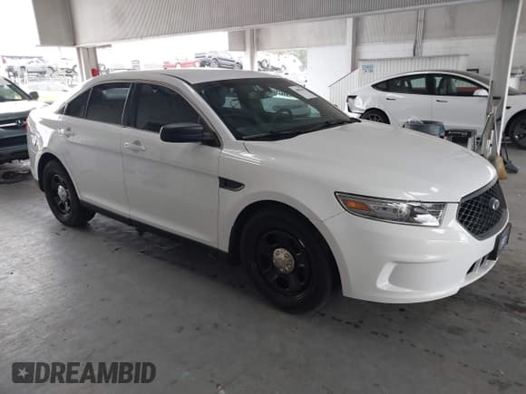 ✅ 2013 Ford Police Interceptor • VIN: 1FAHP2M89DG212974 • Lot: 43887894. Listed on IAAI with 115,937 mi. Free auction sales archive from the USA and detailed vehicle history report at DreamBid. Image 1.