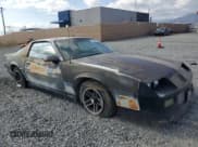 ✅ 1988 Chevrolet Camaro • VIN: 1G1FP21S0JL166724 • Лот: 71686884. Опубликован ранее на Copart с пробегом 13 323 миль. Бесплатный доступ к архиву аукционных продаж из США и подробный отчёт об истории автомобиля на DreamBid. Изображение 4.