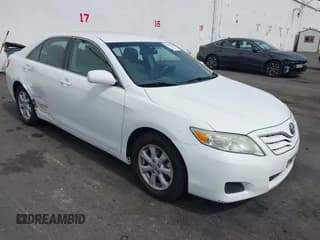 ✅ 2010 Toyota Camry • VIN: 4T4BF3EK3AR085303 • Лот: 43177742. Опубликован ранее на IAAI с пробегом 217 102 миль. Бесплатный доступ к архиву аукционных продаж из США и подробный отчёт об истории автомобиля на DreamBid. Изображение 1.