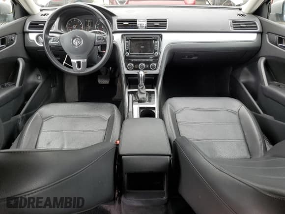 ✅ 2012 Volkswagen Passat SE • VIN: 1VWBP7A34CC095541 • Lot: 82192715. Listed on Copart with 126,151 mi. Free auction sales archive from the USA and detailed vehicle history report at DreamBid. Image 8.