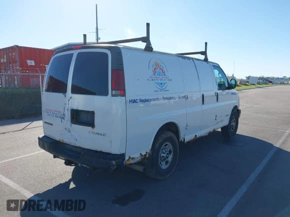 ✅ 2005 Chevrolet Express Cargo • VIN: 1GCGG25V551108979 • Лот: 43392224. Опубликован ранее на IAAI с пробегом 190 706 миль. Бесплатный доступ к архиву аукционных продаж из США и подробный отчёт об истории автомобиля на DreamBid. Изображение 4.