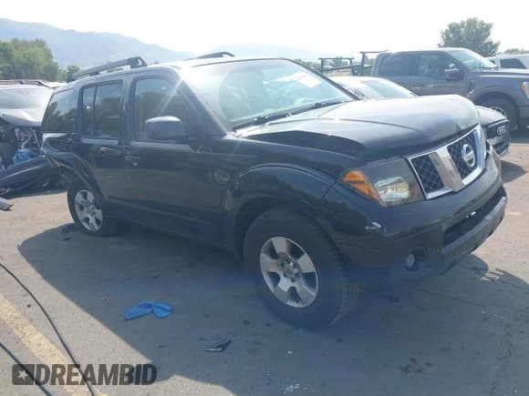 ✅ 2008 Nissan Pathfinder S • VIN: 5N1AR18B18C613272 • Lot: 43139431. Listed on IAAI with 174,737 mi. Free auction sales archive from the USA and detailed vehicle history report at DreamBid. Image 1.