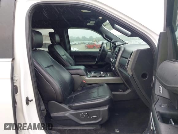 ✅ 2018 Ford Expedition Max XLT • VIN: 1FMJK1JT5JEA36988 • Lot: 42491893. Listed on IAAI with 137,801 mi. Free auction sales archive from the USA and detailed vehicle history report at DreamBid. Image 5.