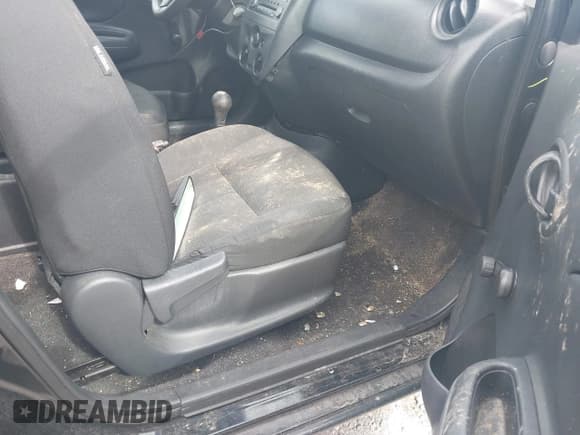 ✅ 2016 Nissan Versa S • VIN: 3N1CN7AP5GL899280 • Lot: 42482634. Listed on IAAI with 122,059 mi. Free auction sales archive from the USA and detailed vehicle history report at DreamBid. Image 5.