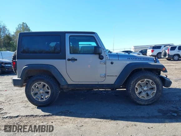 ✅ 2016 Jeep Wrangler Rubicon • VIN: 1C4BJWCGXGL307542 • Лот: 41407411. Опубликован ранее на IAAI с пробегом 124 749 миль. Бесплатный доступ к архиву аукционных продаж из США и подробный отчёт об истории автомобиля на DreamBid. Изображение 13.