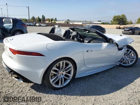 ✅ 2016 Jaguar F-Type R • VIN: SAJWJ6HLXGMK34434 • Lot: 85159545. Wystawiony na Copart z przebiegiem 70 964 mil. Bezpłatny archiwum sprzedaży aukcyjnych z USA i szczegółowy raport historii pojazdu na DreamBid. Zdjęcie 3.