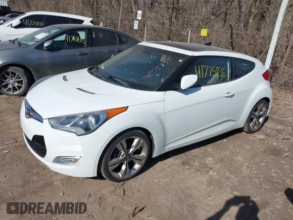 ✅ 2014 Hyundai Veloster • VIN: KMHTC6AD6EU194151 • Lot: 41775835. Wystawiony na IAAI z przebiegiem 111 136 mil. Bezpłatny archiwum sprzedaży aukcyjnych z USA i szczegółowy raport historii pojazdu na DreamBid. Zdjęcie 2.