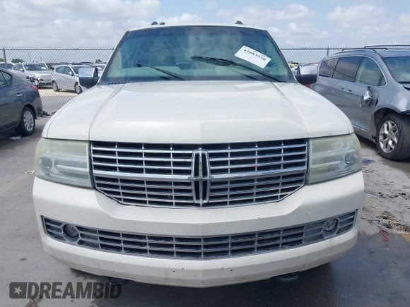 ✅ 2008 Lincoln Navigator • VIN: 5LMFU28538LJ08853 • Лот: 42083950. Опубликован ранее на IAAI с пробегом Не указан. Бесплатный доступ к архиву аукционных продаж из США и подробный отчёт об истории автомобиля на DreamBid. Изображение 12.