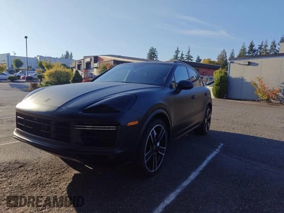 ✅ 2021 Porsche Cayenne Turbo • VIN: WP1AF2AY4MDA36774 • Lot: 82140205. Wystawiony na Copart z przebiegiem 39 363 mil. Bezpłatny archiwum sprzedaży aukcyjnych z USA i szczegółowy raport historii pojazdu na DreamBid. Zdjęcie 2.