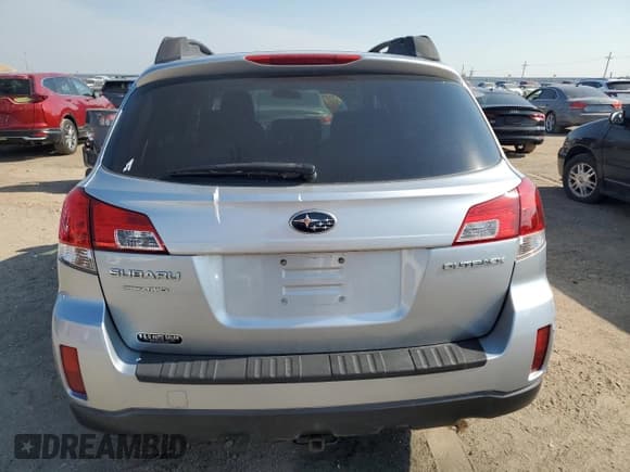✅ 2013 Subaru Outback Premium • VIN: 4S4BRCCC4D3266613 • Lot: 60731575. Listed on Copart with 154,154 mi. Free auction sales archive from the USA and detailed vehicle history report at DreamBid. Image 6.