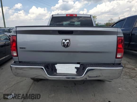 2024 Ram 1500 SLT z VIN 1C6RR6GG8RS142365, wystawiony jako Copart lot #52584485 z przebiegiem 4 299 mil mil oraz Nie do naprawy • Non repairable. Historia ofert i sprzedaży dostępna na DreamBid. Obrazek 6.