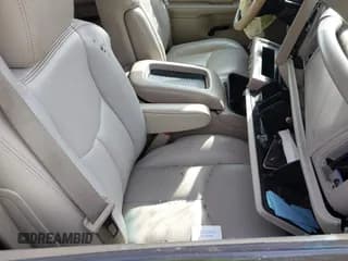 ✅ 2005 Chevrolet Suburban LT • VIN: 3GNFK16Z95G159688 • Лот: 41492030. Опубликован ранее на IAAI с пробегом 233 009 миль. Бесплатный доступ к архиву аукционных продаж из США и подробный отчёт об истории автомобиля на DreamBid. Изображение 5.