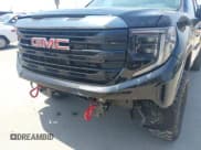✅ 2024 GMC Sierra 1500 AT4 • VIN: 3GTUUEEL4RG268757 • Лот: 42592647. Опубликован ранее на IAAI с пробегом 4 264 миль. Бесплатный доступ к архиву аукционных продаж из США и подробный отчёт об истории автомобиля на DreamBid. Изображение 6.