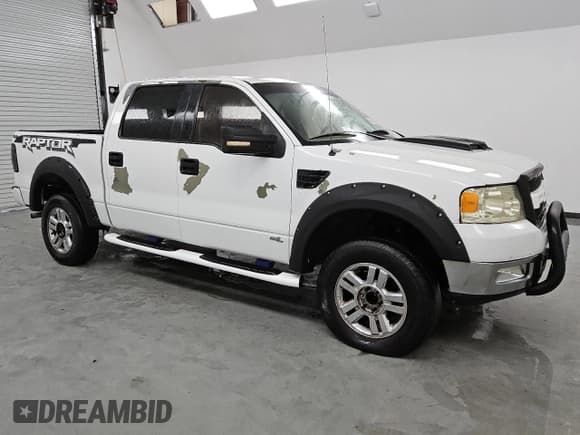 ✅ 2005 Ford F-150 XLT • VIN: 1FTPW12575KD45422 • Lot: 55288725. Listed on Copart with 318,218 mi. Free auction sales archive from the USA and detailed vehicle history report at DreamBid. Image 4.