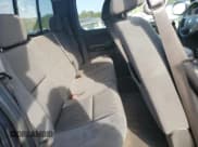 ✅ 2008 Chevrolet Silverado 2500HD 1LT • VIN: 1GCHK29K38E175855 • Lot: 71633335. Wystawiony na Copart z przebiegiem 94 480 mil. Bezpłatny archiwum sprzedaży aukcyjnych z USA i szczegółowy raport historii pojazdu na DreamBid. Zdjęcie 10.