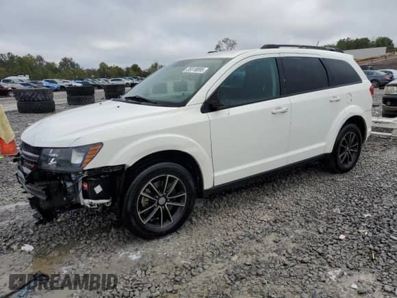 2017 Dodge Journey SE with VIN 3C4PDCAB8HT622011, listed as a Copart auction lot 85518895 with 121,368 mi miles and Salvage title. Bid and sale history available at DreamBid. Image 1.