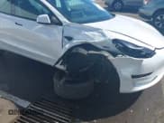 ✅ 2021 Tesla Model 3 Performance • VIN: 5YJ3E1EC9MF028961 • Lot: 41958226. Wystawiony na IAAI z przebiegiem 60 055 mil. Bezpłatny archiwum sprzedaży aukcyjnych z USA i szczegółowy raport historii pojazdu na DreamBid. Zdjęcie 6.