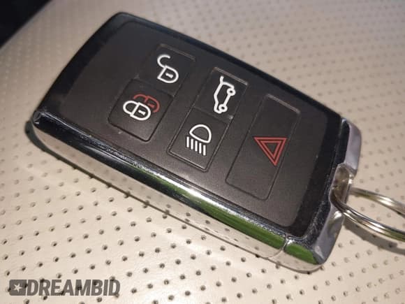 ✅ 2019 Land Rover Range Rover • VIN: SALGS2RE8KA522240 • Lot: 42529419. Listed on IAAI with 48,286 mi. Free auction sales archive from the USA and detailed vehicle history report at DreamBid. Image 11.