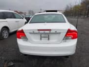 ✅ 2013 Volvo C70 T5 • VIN: YV1672MC8DJ142113 • Lot: 43652033. Wystawiony na IAAI z przebiegiem 52 698 mil. Bezpłatny archiwum sprzedaży aukcyjnych z USA i szczegółowy raport historii pojazdu na DreamBid. Zdjęcie 16.