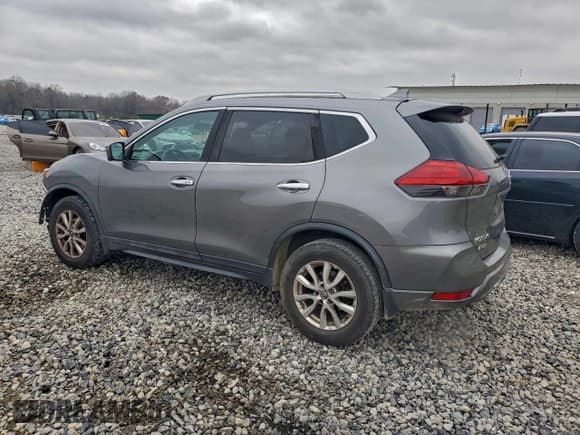 ✅ 2017 Nissan Rogue SL • VIN: 5N1AT2MV3HC781888 • Lot: 95279905. Listed on Copart with 142,690 mi. Free auction sales archive from the USA and detailed vehicle history report at DreamBid. Image 2.