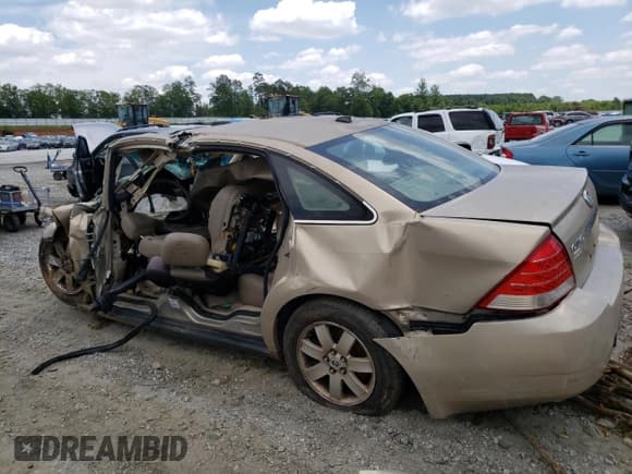 ✅ 2007 Mercury Montego • VIN: 1MEHM40167G612162 • Lot: 56133243. Wystawiony na Copart z przebiegiem Nie podano. Bezpłatny archiwum sprzedaży aukcyjnych z USA i szczegółowy raport historii pojazdu na DreamBid. Zdjęcie 2.