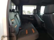 ✅ 2023 GMC Sierra 2500HD AT4 • VIN: 1GT49PEY4PF261377 • Lot: 85352395. Wystawiony na Copart z przebiegiem 40 306 mil. Bezpłatny archiwum sprzedaży aukcyjnych z USA i szczegółowy raport historii pojazdu na DreamBid. Zdjęcie 10.