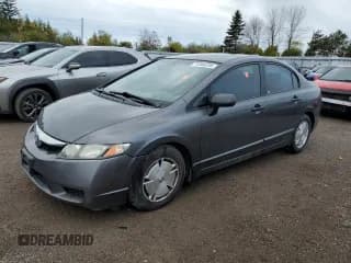✅ 2010 Honda Civic DX-G • VIN: 2HGFA1F47AH044177 • Лот: 71340705. Опубликован ранее на Copart с пробегом 372 803 миль. Бесплатный доступ к архиву аукционных продаж из США и подробный отчёт об истории автомобиля на DreamBid. Изображение 1.