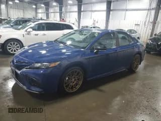 ✅ 2024 Toyota Camry Hybrid SE • VIN: 4T1T31AK4RU062402 • Лот: 64788925. Опубликован ранее на Copart с пробегом 81 632 миль. Бесплатный доступ к архиву аукционных продаж из США и подробный отчёт об истории автомобиля на DreamBid. Изображение 1.