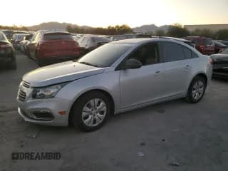 ✅ 2016 Chevrolet Cruze LS • VIN: 1G1PC5SH4G7182897 • Lot: 87116995. Listed on Copart with 47,536 mi. Free auction sales archive from the USA and detailed vehicle history report at DreamBid. Image 1.