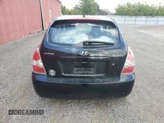 ✅ 2010 Hyundai Accent GL • VIN: KMHCN3BC6AU177195 • Lot: 70585254. Wystawiony na Copart z przebiegiem 318 686 mil. Bezpłatny archiwum sprzedaży aukcyjnych z USA i szczegółowy raport historii pojazdu na DreamBid. Zdjęcie 6.