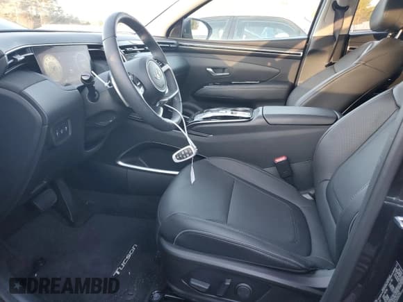 ✅ 2023 Hyundai Tucson Limited • VIN: 5NMJECAE9PH256942 • Lot: 62936273. Wystawiony na Copart z przebiegiem 1 479 mil. Bezpłatny archiwum sprzedaży aukcyjnych z USA i szczegółowy raport historii pojazdu na DreamBid. Zdjęcie 7.