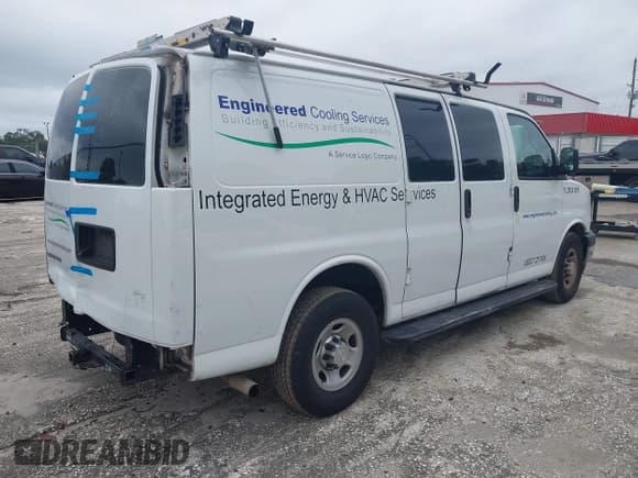 ✅ 2019 Chevrolet Express Cargo • VIN: 1GCWGAFG1K1343803 • Лот: 43348930. Опубликован ранее на IAAI с пробегом 78 202 миль. Бесплатный доступ к архиву аукционных продаж из США и подробный отчёт об истории автомобиля на DreamBid. Изображение 4.