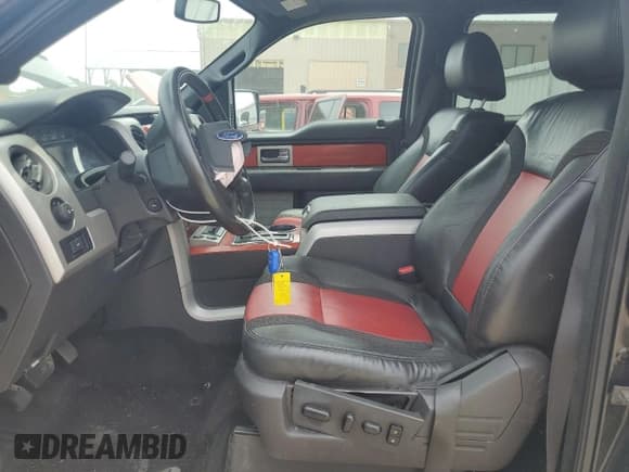 ✅ 2011 Ford F-150 SVT Raptor • VIN: 1FTFW1R66BFA46387 • Лот: 60778695. Опубликован ранее на Copart с пробегом 130 262 миль. Бесплатный доступ к архиву аукционных продаж из США и подробный отчёт об истории автомобиля на DreamBid. Изображение 7.