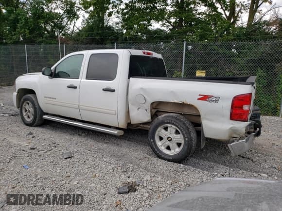 ✅ 2010 Chevrolet Silverado 1500 LT • VIN: 3GCRKSE3XAG265330 • Lot: 67097094. Listed on Copart with 231,357 mi. Free auction sales archive from the USA and detailed vehicle history report at DreamBid. Image 2.