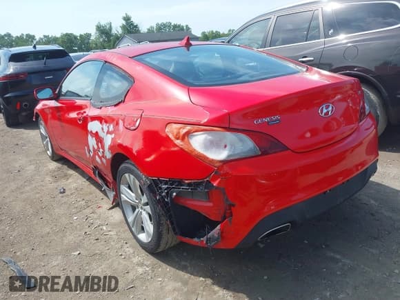 ✅ 2010 Hyundai Genesis Coupe Track • VIN: KMHHU6KH5AU017881 • Lot: 42860216. Wystawiony na IAAI z przebiegiem 73 566 mil. Bezpłatny archiwum sprzedaży aukcyjnych z USA i szczegółowy raport historii pojazdu na DreamBid. Zdjęcie 12.
