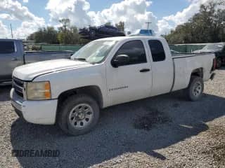 2007 Chevrolet Silverado 1500 1LT z VIN 1GCEC19C97Z622330, wystawiony jako Copart lot #82590945 z przebiegiem Nie podano mil oraz Szkoda całkowita • Salvage title. Historia ofert i sprzedaży dostępna na DreamBid. Obrazek 1.