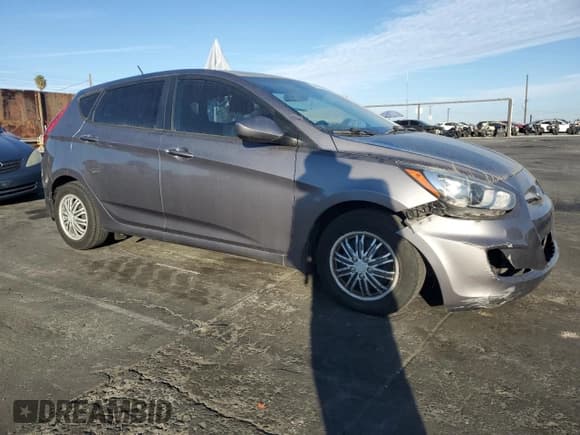 ✅ 2014 Hyundai Accent GS • VIN: KMHCT5AE2EU168374 • Лот: 77926114. Опубликован ранее на Copart с пробегом 101 393 миль. Бесплатный доступ к архиву аукционных продаж из США и подробный отчёт об истории автомобиля на DreamBid. Изображение 4.