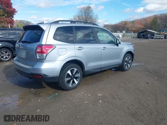 ✅ 2017 Subaru Forester Premium • VIN: JF2SJAGC8HH803715 • Лот: 43679280. Опубликован ранее на IAAI с пробегом 38 847 миль. Бесплатный доступ к архиву аукционных продаж из США и подробный отчёт об истории автомобиля на DreamBid. Изображение 4.