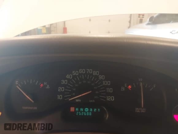 ✅ 1997 Buick Century Limited • VIN: 2G4WY52M1V1425282 • Lot: 42380046. Listed on IAAI with 252,688 mi. Free auction sales archive from the USA and detailed vehicle history report at DreamBid. Image 7.