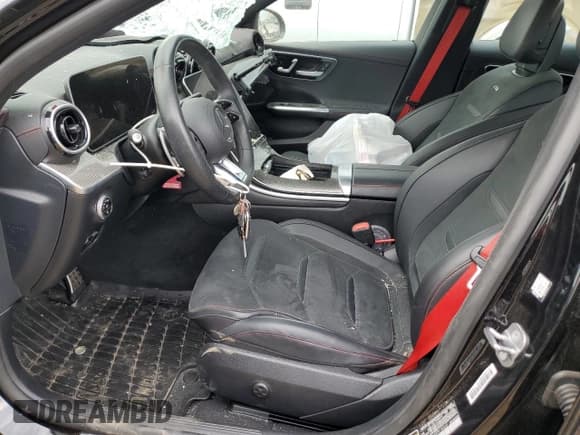 ✅ 2023 Mercedes-Benz C 43 AMG • VIN: W1KAF8HB2PR136665 • Lot: 66320995. Wystawiony na Copart z przebiegiem 21 970 mil. Bezpłatny archiwum sprzedaży aukcyjnych z USA i szczegółowy raport historii pojazdu na DreamBid. Zdjęcie 7.