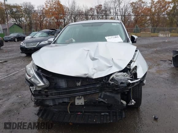 ✅ 2017 Nissan Sentra S • VIN: 3N1AB7AP3HY289401 • Lot: 43575462. Wystawiony na IAAI z przebiegiem 74 618 mil. Bezpłatny archiwum sprzedaży aukcyjnych z USA i szczegółowy raport historii pojazdu na DreamBid. Zdjęcie 6.