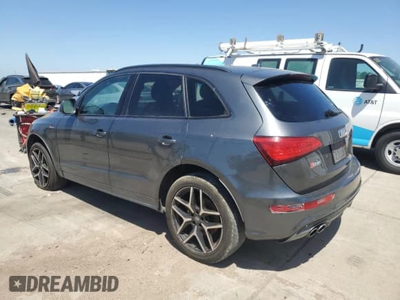 ✅ 2016 Audi SQ5 Premium Plus • VIN: WA1CCAFP7GA151706 • Лот: 56392425. Опубликован ранее на Copart с пробегом 168 180 миль. Бесплатный доступ к архиву аукционных продаж из США и подробный отчёт об истории автомобиля на DreamBid. Изображение 2.