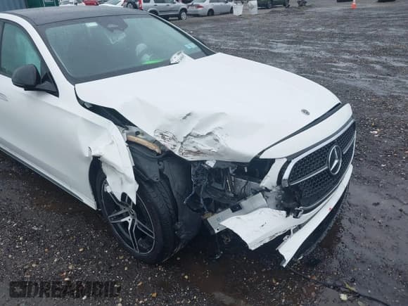 ✅ 2024 Mercedes-Benz E 350 • VIN: W1KLF4HB1RA039038 • Lot: 43434905. Wystawiony na IAAI z przebiegiem 5 345 mil. Bezpłatny archiwum sprzedaży aukcyjnych z USA i szczegółowy raport historii pojazdu na DreamBid. Zdjęcie 6.