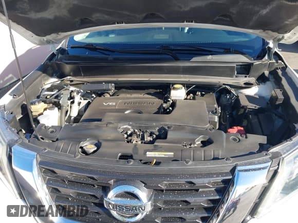 ✅ 2018 Nissan Pathfinder SL • VIN: 5N1DR2MM1JC670197 • Lot: 43409571. Listed on IAAI with 101,067 mi. Free auction sales archive from the USA and detailed vehicle history report at DreamBid. Image 10.