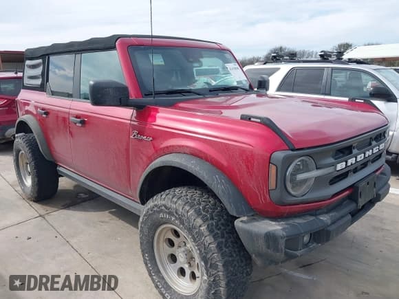 ✅ 2021 Ford Bronco • VIN: 1FMDE5BHXMLB01758 • Lot: 41418048. Listed on IAAI with 31,652 mi. Free auction sales archive from the USA and detailed vehicle history report at DreamBid. Image 1.