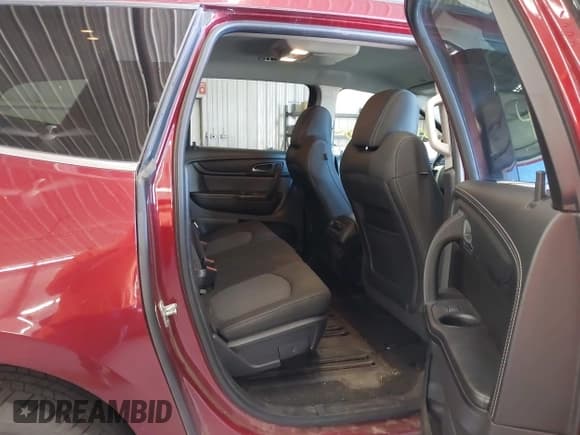 ✅ 2015 Chevrolet Traverse LT • VIN: 1GNKVGKD6FJ346728 • Lot: 43429240. Wystawiony na IAAI z przebiegiem 183 083 mil. Bezpłatny archiwum sprzedaży aukcyjnych z USA i szczegółowy raport historii pojazdu na DreamBid. Zdjęcie 8.