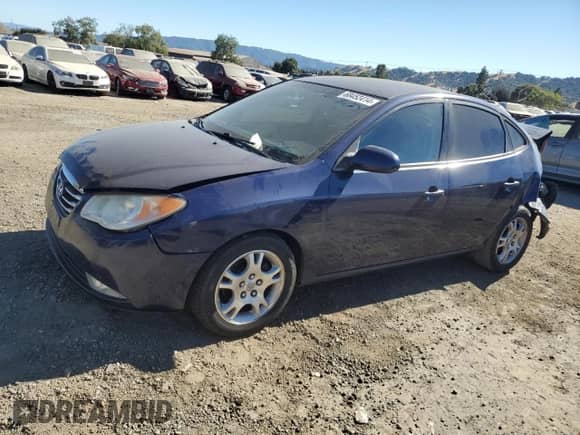 2010 Hyundai Elantra GLS z VIN KMHDU4ADXAU950130, wystawiony jako Copart lot #68452414 z przebiegiem 176 994 mil mil oraz Szkoda całkowita • Salvage title. Historia ofert i sprzedaży dostępna na DreamBid. Obrazek 1.