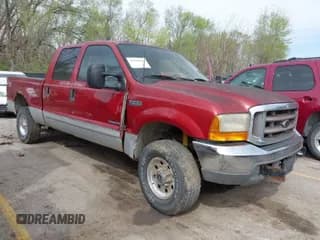 ✅ 2001 Ford F-250 XL • VIN: 1FTNW21F21EA06650 • Lot: 41910547. Wystawiony na IAAI z przebiegiem 320 000 mil. Bezpłatny archiwum sprzedaży aukcyjnych z USA i szczegółowy raport historii pojazdu na DreamBid. Zdjęcie 1.